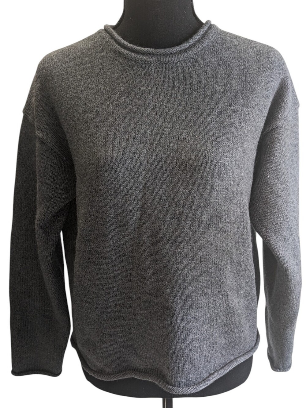 Aritzia Babaton Merino Wool Women's Crewneck Sweater - Charcoal Gray Crop Size S